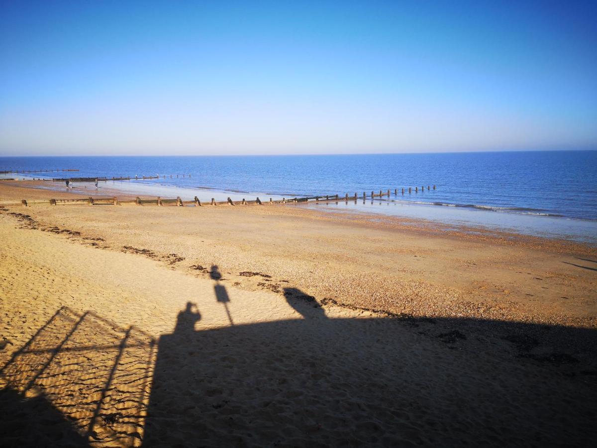 Lovely 2-Bed Caravan In Walton On The Naze 外观 照片