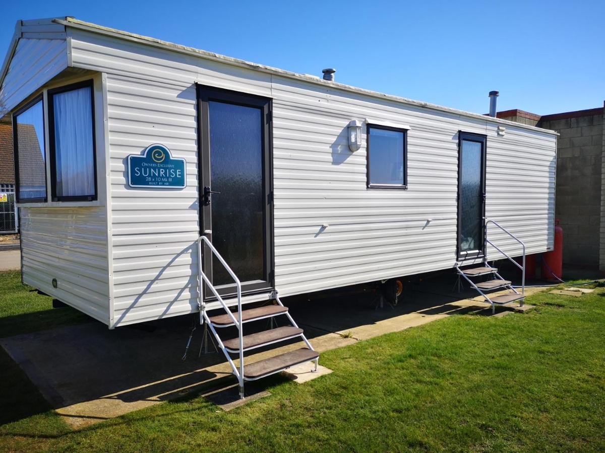 Lovely 2-Bed Caravan In Walton On The Naze 外观 照片