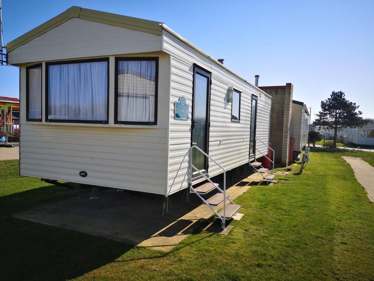 Lovely 2-Bed Caravan In Walton On The Naze 外观 照片