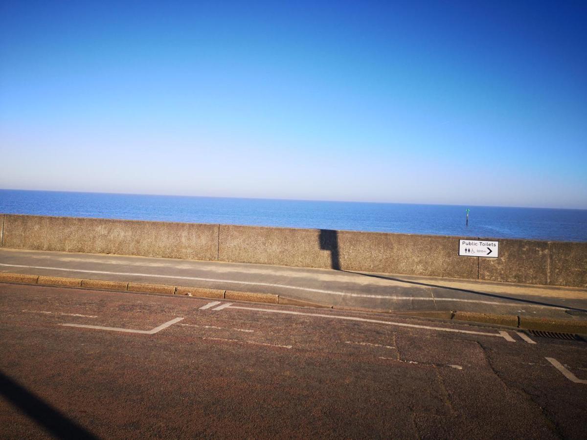 Lovely 2-Bed Caravan In Walton On The Naze 外观 照片